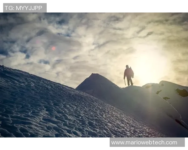 攀登梦想与挑战的巅峰:黄军的深度对话与人生故事 攀登梦想与挑战的巅峰:黄军的深度对话与人生故事